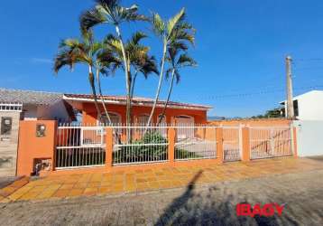 Casa com 3 quartos para alugar na antagonias, 17, ponta de baixo, são josé, 180 m2 por r$ 4.800