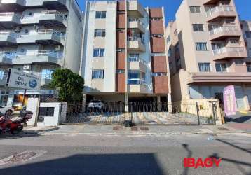 Apartamento com 3 quartos para alugar na rua aleixo alves de souza, 62, barreiros, são josé, 58 m2 por r$ 2.090