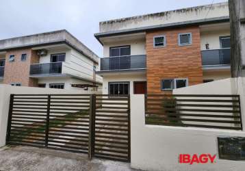 Casa com 2 quartos para alugar na servidão olavio valentim garcia, 230, ingleses, florianópolis por r$ 2.800