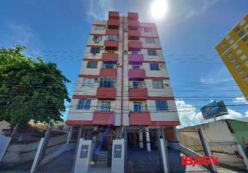 Apartamento com 1 quarto para alugar na rua joão saturnino ouriques, 712, campinas, são josé, 44 m2 por r$ 1.750