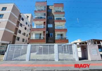 Apartamento com 2 quartos para alugar na rua álvaro francisco martins, 279, centro, palhoça, 67 m2 por r$ 2.300