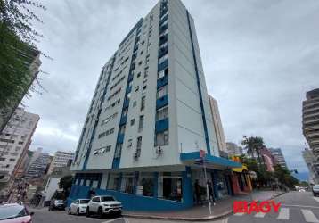 Apartamento com 2 quartos para alugar na rua álvaro de carvalho, 346, centro, florianópolis, 67 m2 por r$ 2.300