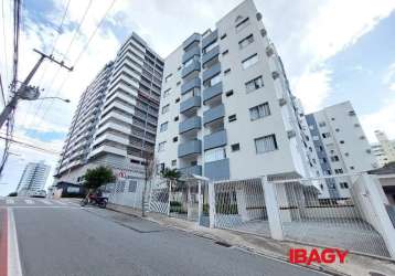 Apartamento com 2 quartos para alugar na rua santo antônio, 390, barreiros, são josé, 64 m2 por r$ 2.300