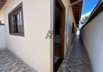 Casa térra nova com 03 dormitórios pertinho da praia em caraguatatuba