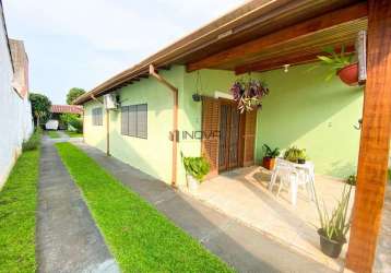 Linda casa com piscina e um grande quintal de area verde em caraguatatuba litora