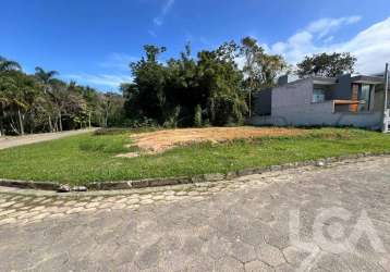 Terreno de esquina à venda 476m² no resid. mar verde em caraguatatuba-sp