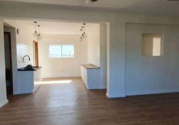 Apartamento com 3 dormitórios no centro.