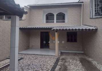 Casa com 3 dormitórios à venda, 140 m² por r$ 550.000 - cajazeiras - fortaleza/ce