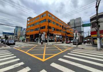 Prédio comercia e residencial em santo amaro