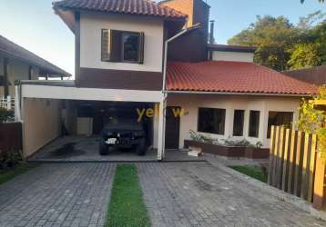 Casa em condomínio fechado em arujá country club - 375m², 3 dormitórios, 1 suíte, 4 banheiros - venda  por r$2m