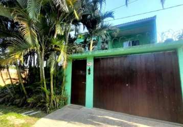 Excelente casa com 2 quartos, 1 suite, em vargem grande