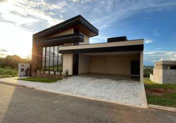 Casa de alto padrão à venda no condomínio del fiore em caldas novas-go: luxo e conforto em cada detalhe!