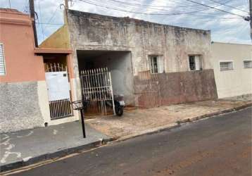 Casa térrea na vila prado.