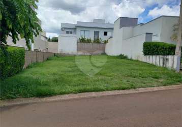 Vende-se terreno no village damha em araraquara