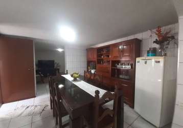 Vendo sobrado-fl42