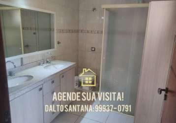 Casa com 3 quartos e 3 banheiros para alugar, 270 m² por r$ 4.000/mês - fl59