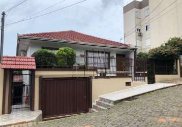 Casa com 3 quartos à venda na rua carlos weber, 239, rio branco, caxias do sul por r$ 1.200.000