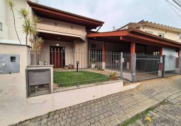 Casa com 4 dormitórios à venda, 190 m² por r$ 700.000,00 - escola agrícola - blumenau/sc