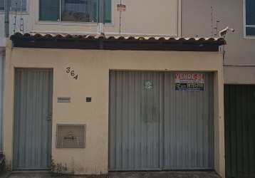 Casa geminada individual 2 quartos 2 suítes 2 vagas bairro xangri-lá