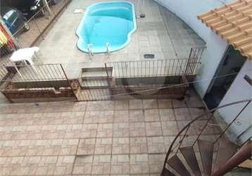 2 casas com 6 quartos, suite, quintal, piscina no mesmo terreno no mendanha, campo grande