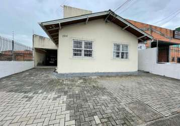 Casa com 2 quartos à venda na rua wilson menezes, 324, campinas, são josé por r$ 750.000