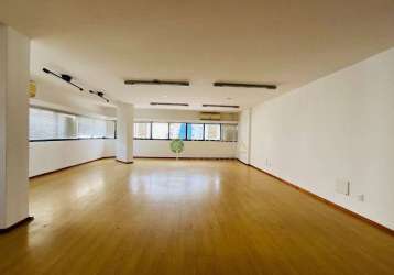 Sala comercial com 107m² e 1 vaga à venda no centro em florianópolis.