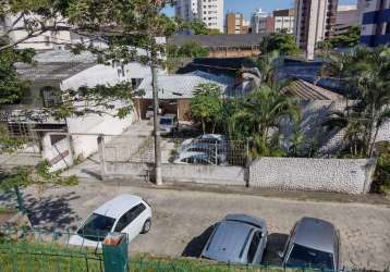 Terreno com viabilidade comercial e residencial, com 423m² à venda no centro próximo ao beiramar shooping