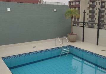 Duplex, terraço privativo com piscina, 3 quartos e 3 vagas à venda no centro de florianópolis.