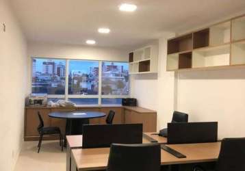 Sala comercial mobiliada com 1 vaga à venda em capoeiras.