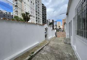 Casa com 15m de frente na tenente silveira