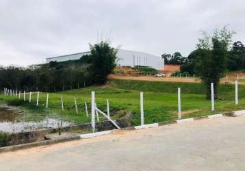 Terreno com 2838m² à venda em governador celso ramos.