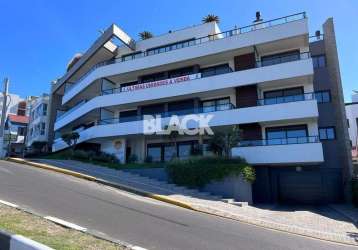 Exclusive - apartamento de 03 dormitórios a poucos passos do mar