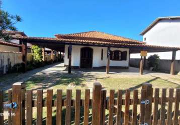 Maravilhosa casa de 3 quartos, à venda, no condomínio excelente lado praia terramar- unamar-cabo-frio