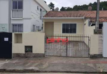 Casa com 2 dormitórios para alugar, 56 m² por r$ 2.165,39/mês - forquilhas - são josé/sc