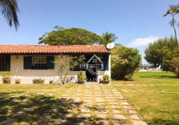 Casa com 3 dormitórios à venda, 269 m² por r$ 850.000,00 - mossoró - são pedro da aldeia/rj