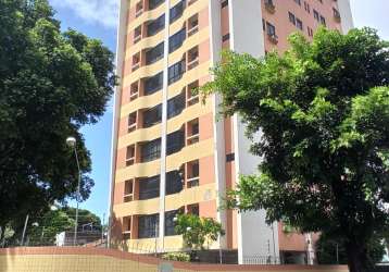 Excelente apartamento com 3 quartos ventilado no bairro de campo grande/recife