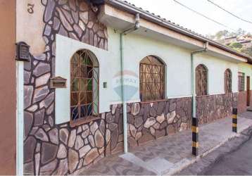 Casa à venda no bairro siderúrgica, em sabará