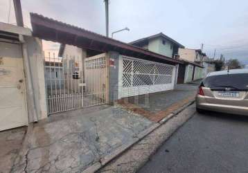 Casa com 2 dormitórios e edícula à venda na cidade dutra