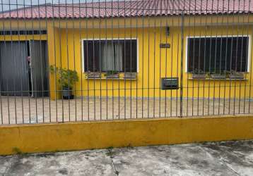 Casa principal + 3 apt gerando r$2050 ao mês