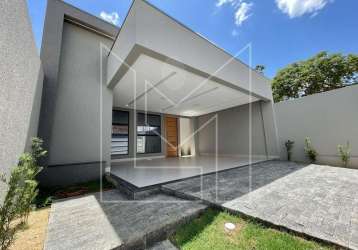 Casa para venda em caldas novas, bandeirante, 3 dormitórios, 1 suíte, 2 banheiros, 2 vagas