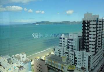 02 suítes frente avenida com vista para o mar em meia praia itapema