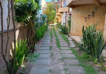 Casa para venda em rio das ostras, cidade beira mar, 2 dormitórios, 2 banheiros, 1 vaga