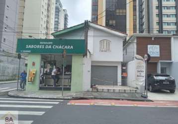 Sobrado comercial na região central da chacará santo antonio!