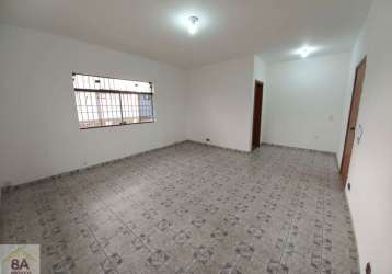 Ótima sala comercial para locação na vila santa catarina!!!