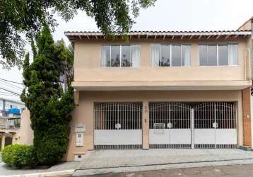 Sobrado  para venda com 3 quartos, 190m²