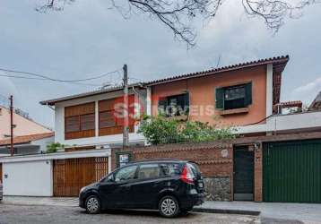 Casa tipo  para venda com 4 quartos, 250m²