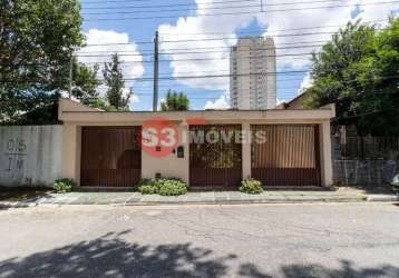 Casa tipo  para venda com 3 quartos, 383m²