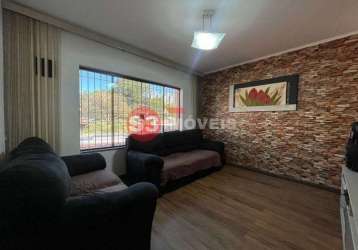 Casa tipo para venda com 3 quartos, 178m²