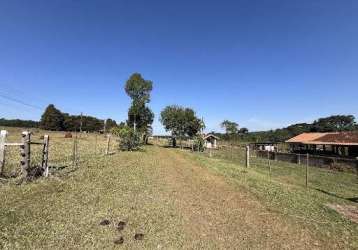 Sítio com 4 dormitórios à venda, 133100 m² por r$ 2.500.000,00 - zona rural - botucatu/sp