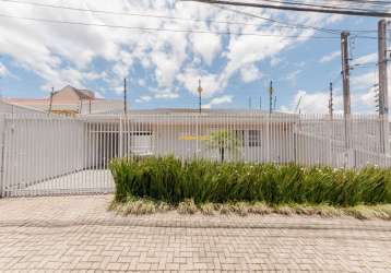 Casa térrea reformada com piscina e espaço gourmet no santo inácio